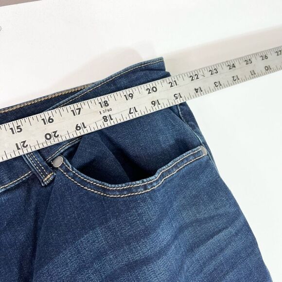 Torrid Jeans Women's 22 Midfit Super Skinny Soft 5 Pocket Style Slim Legs - Picture 5 of 10